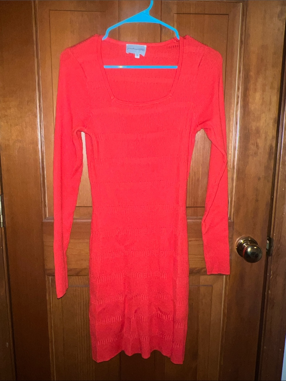 Slim Fit Long-Sleeve Square Neck Dress in Bright Red